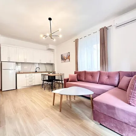 Royal Apartment Golem (Tirana)